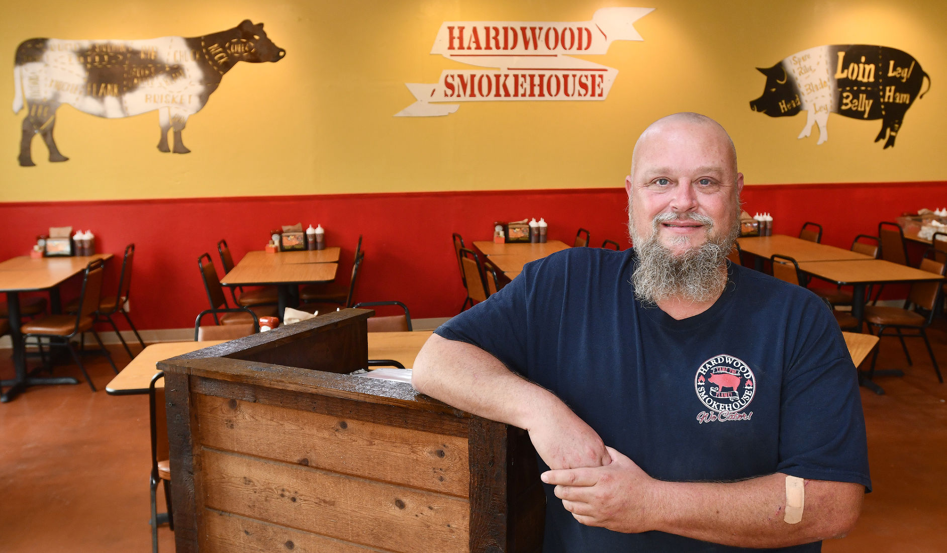 Hardwood Smokehouse dominant.jpg